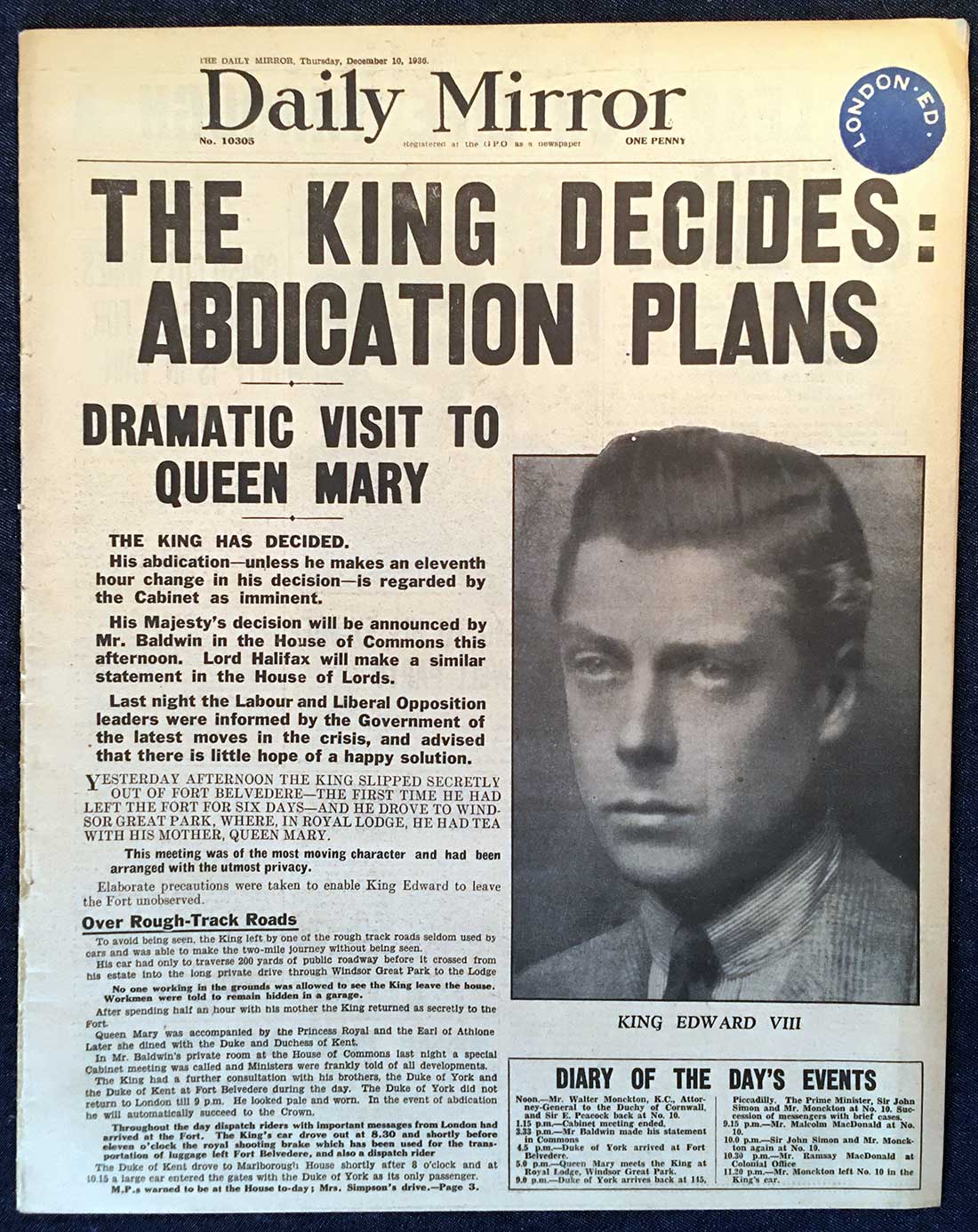 Headline The King Decides Abdication Plans from the Daily Mirror, 11/10/1936 about the abdication of King Edward